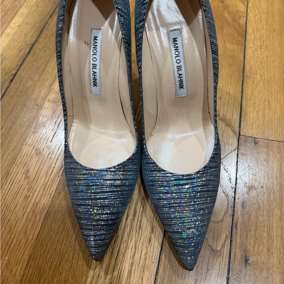 Manolo Blahnik Iridescent Glitter Pumps - Picture 5 of 7